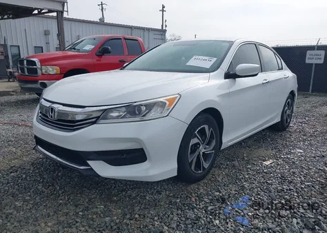 2016 Honda Accord Lx z USA, uszkodzony, nr VIN 1HGCR2F34GA208033